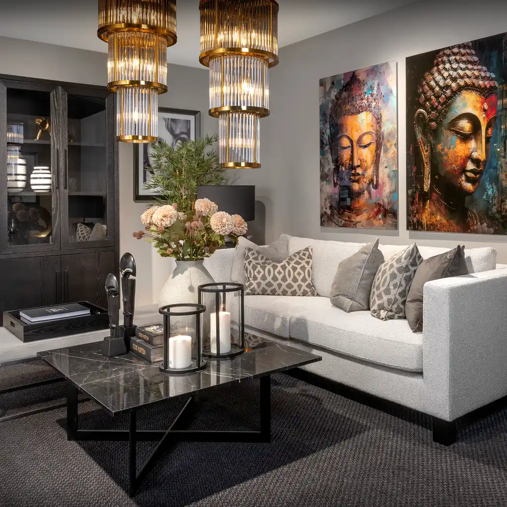 Elegant stue/interiørfoto med møbler og belysning